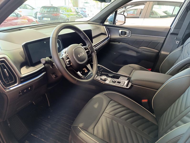 Kia Sorento 2.2 CRDI TOP 4x4  NAPPA+PNS - fotka 7 z 10