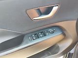 Hyundai Kona 1.6 T-GDi/HEV Smart Tech DCT - náhled 30