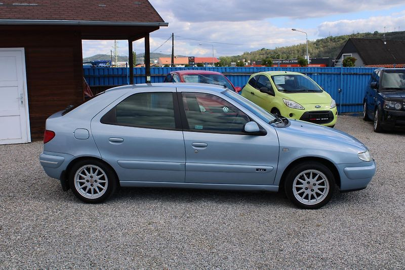 Citroën Xsara (2001) 1.4i VELICE ZACHOVALÝ STAV - fotka 8 z 19
