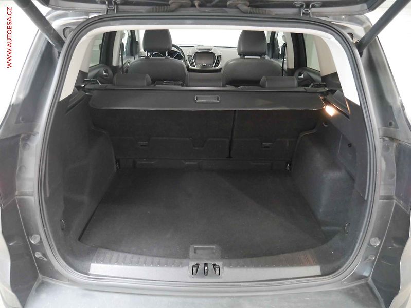 Ford Kuga (2017) 1.5TDCi, ČR, Navi, park.čidla - fotka 7 z 21