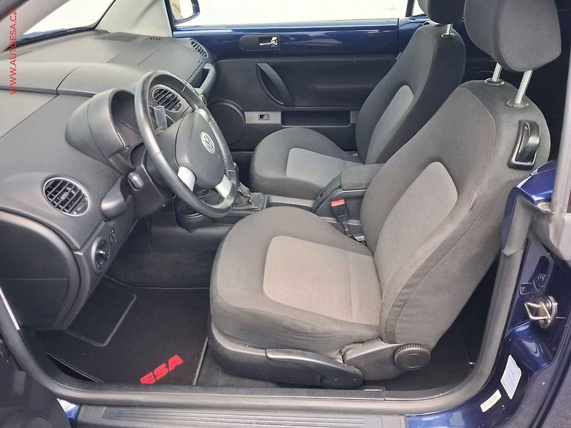 Volkswagen New Beetle (2007) 1.9TDi, AC, výhřev sed - fotka 10 z 14