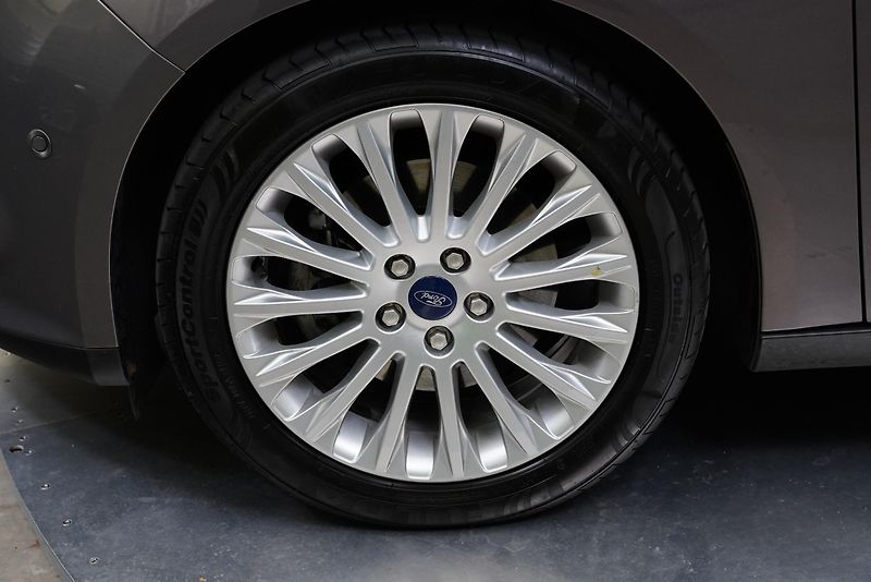 Ford Focus - fotka 10 z 33
