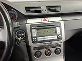 Volkswagen Passat (2007) 2.0 TDI, po STK, udržované - náhled 12
