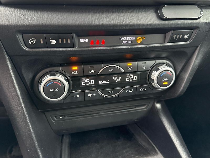 Mazda 3 Takumi - fotka 24 z 27