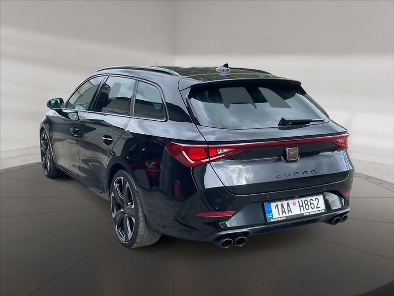 Cupra Leon 2,0 TSI 4WD AT - fotka 4 z 11