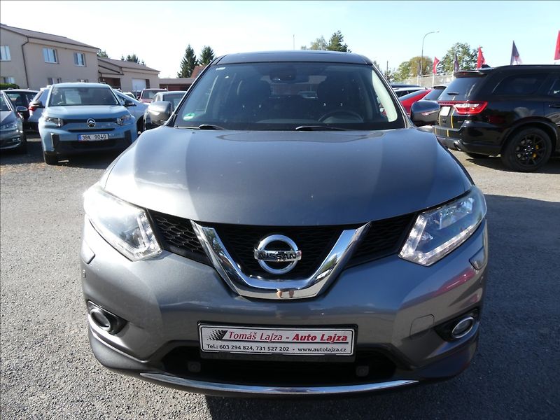 Nissan X-Trail 1,6 dCi 96kW 4x4 serviska - fotka 2 z 44