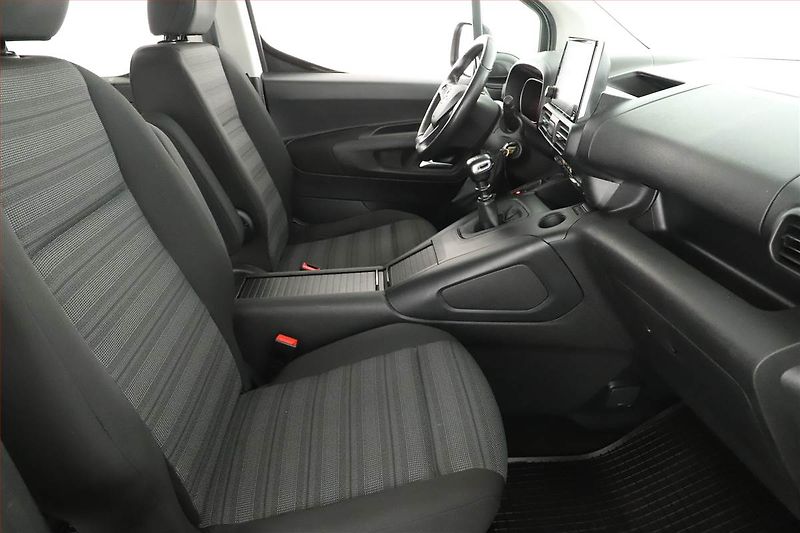 Opel Combo (2021) Elegance 1.5 CDTI, 5Míst, ČR - fotka 7 z 18