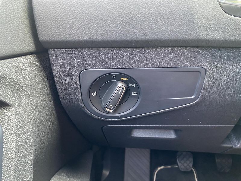 Volkswagen Tiguan 1.4 TSI 92kW -1xMAJ.-ALU-TAŽNÉ - fotka 18 z 46