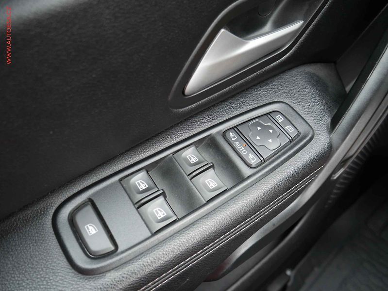 Dacia Duster (2022) 1.3 TCe, ČR, LED, AC - fotka 11 z 20