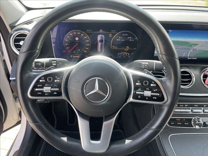 Mercedes-Benz Třídy E 2,0 d 4MATIC All-Terrain LED H - fotka 15 z 38