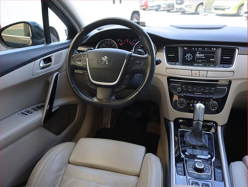 Peugeot 508 (2013) 2.0 HDi, Automat, Serv.kniha - fotka 7 z 22