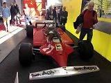Monopost, který sedlal Gilles Villeneuve počátkem 80. let minulého století. Světlá výška je odhadem tak 3 cm!