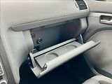 Volkswagen Touran 1,6 TDi  NAVI / kamera / ALU - náhled 42