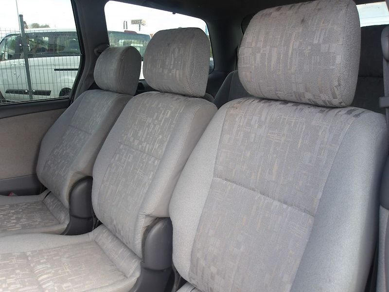 Toyota Previa 2,4i 7 MÍST AUTOMAT !! - fotka 21 z 27