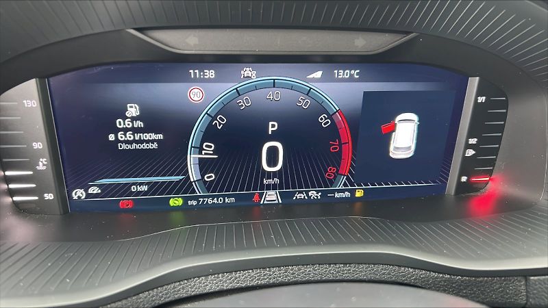 Škoda Karoq (2024) SEL TS 110/1.5 A7F - fotka 17 z 26