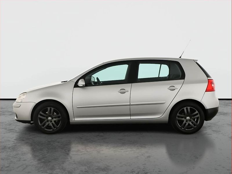 Volkswagen Golf (2007) 1.6, Park. senzory - fotka 3 z 13