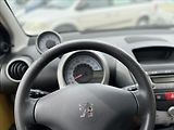 Peugeot 107 1,0 i 77tKm KLIMA SERVO - náhled 11