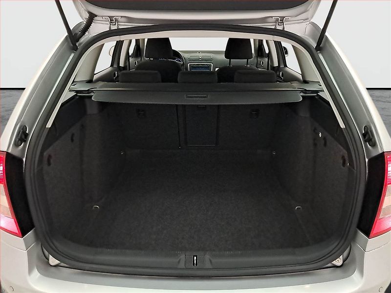 Škoda Octavia (2011) 1.6 TDI, po STK, udržované - fotka 13 z 20