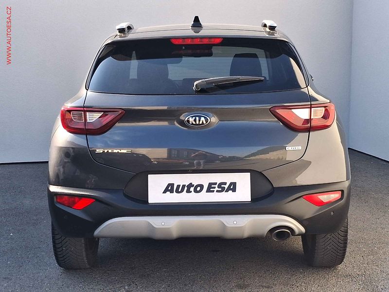 Kia Stonic (2019) 1.6 CRDi, Exclusive, TZ - fotka 5 z 20