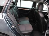 Škoda Octavia 1.6 TDI 85kW DSG Navi Tažné - náhled 12