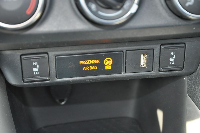 Toyota Yaris 1.5VVT-i 92kW - fotka 15 z 18