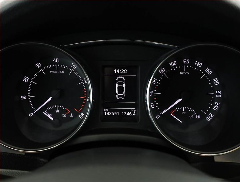 Škoda Superb (2015) Ambition 1.4 TSI, Serv.kniha - fotka 8 z 20