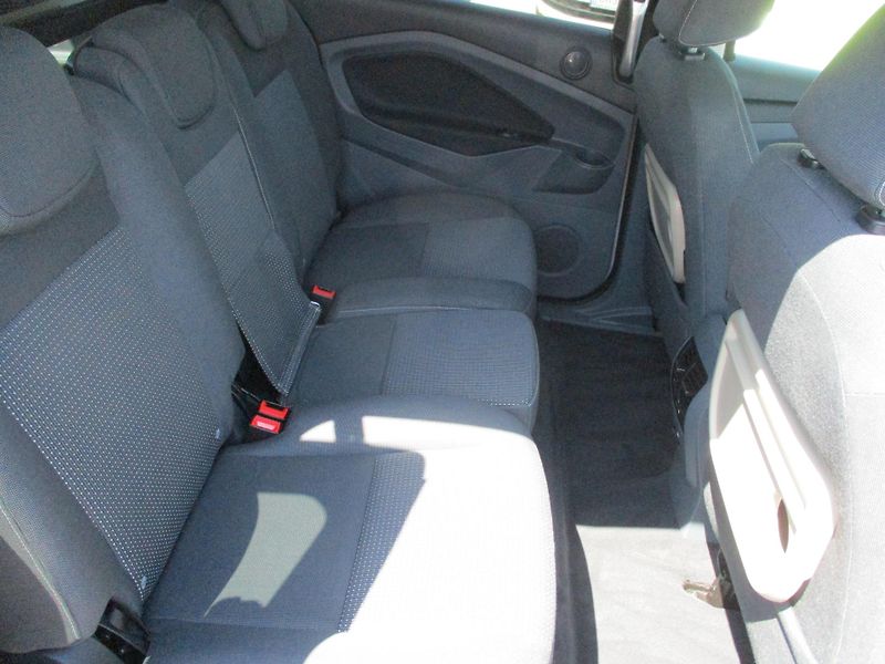 Ford Grand C-MAX (2013) 1,0 - fotka 8 z 10