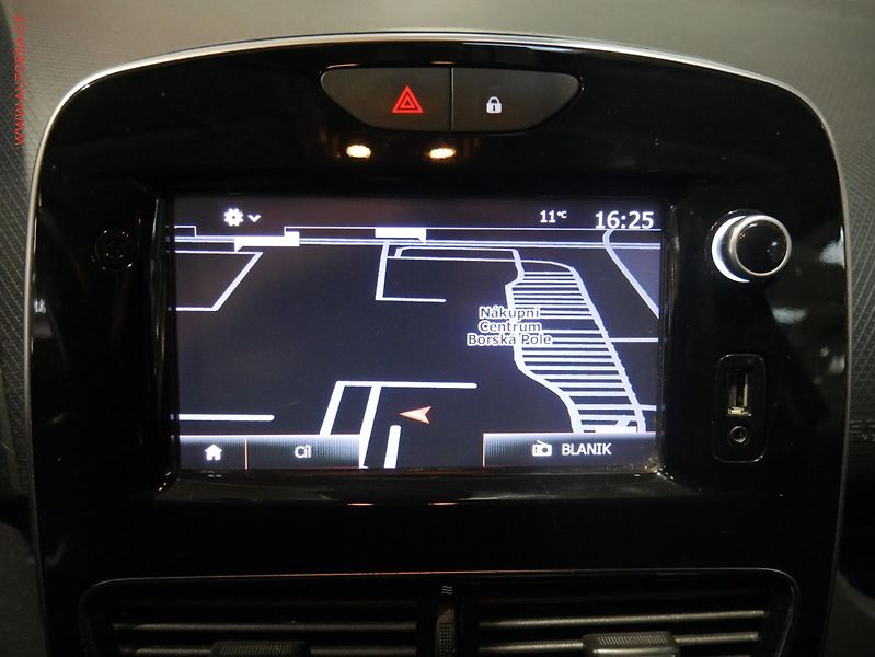 Renault Clio (2017) 1.2 TCe, Navi, TZ, park.čidla - fotka 14 z 18