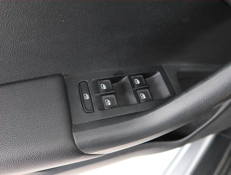 Škoda Octavia (2016) Elegance 2.0 TDI, Xenony - fotka 17 z 19