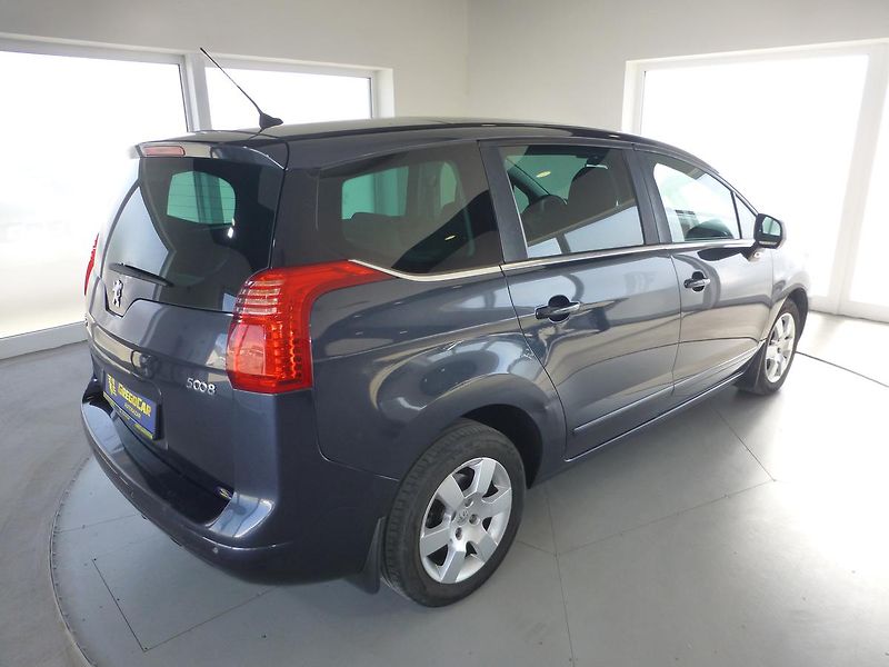 Peugeot 5008 (2013) 2,0HDI-110KW**PANORAMA**VYHŘ.S - fotka 6 z 34
