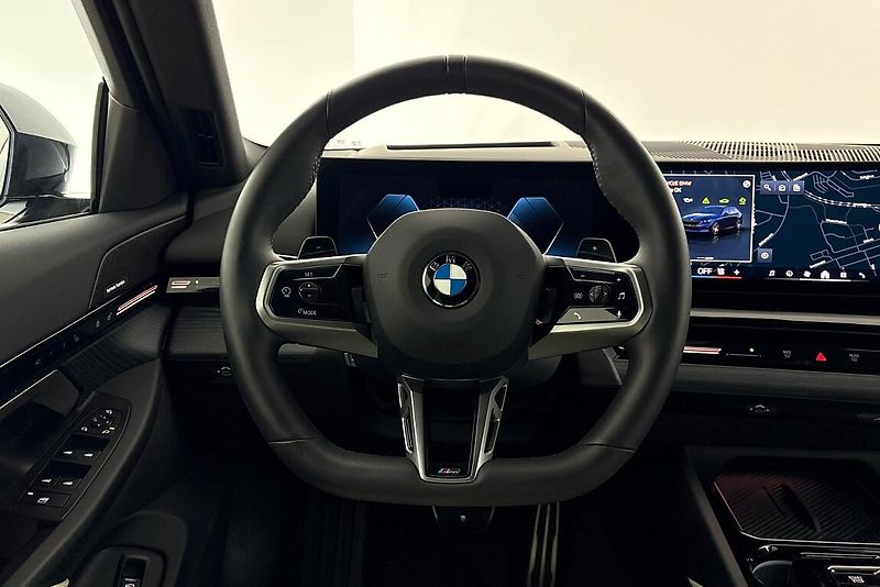 BMW Řada 5 540d xDrive Touring - fotka 8 z 20