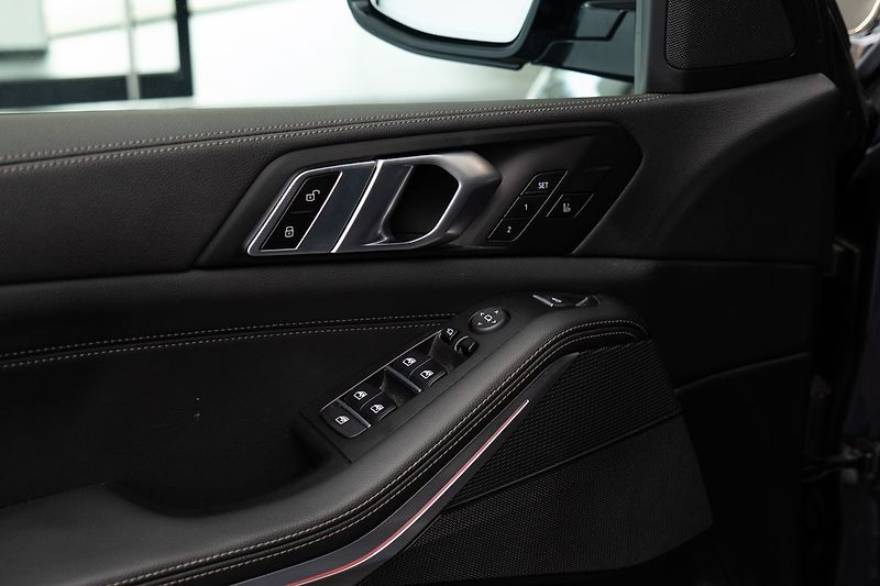 BMW X5 xDrive40d/Vzduch/Ventilovaná - fotka 12 z 23
