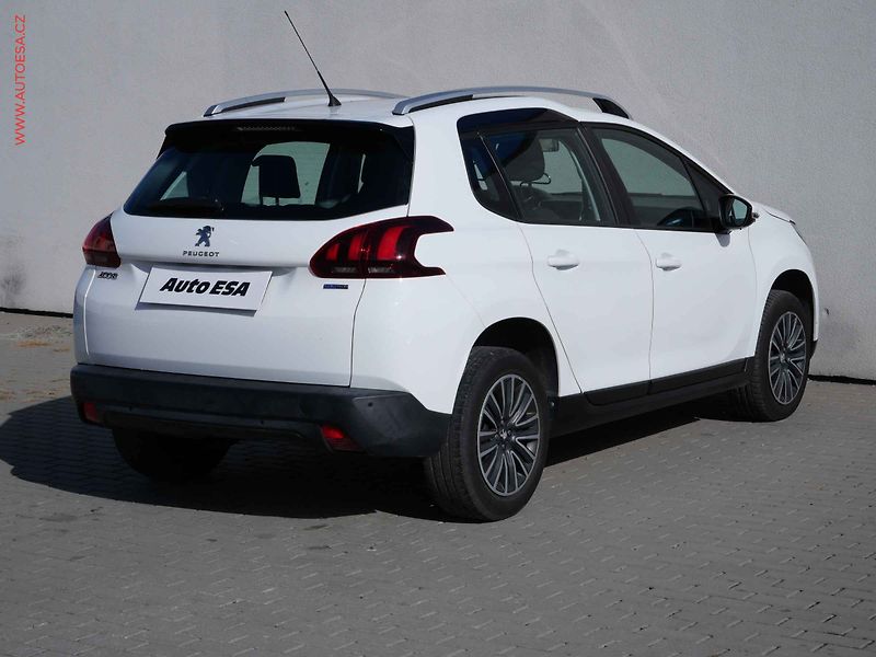 Peugeot 2008 (2017) 1.2 PT, ČR, Active - fotka 4 z 19