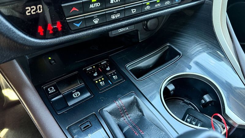 Lexus RX 450h 450H 3,5 HEV EXECUTIVE - fotka 12 z 27