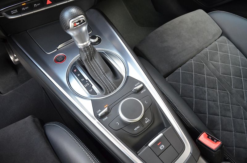 Audi TTS (2019) 2.0 TFSi 225kW Quattro / 46tkm - fotka 37 z 52