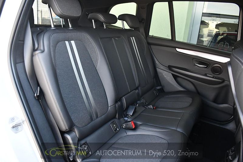 BMW Řada 2 216d GRAND TOURER M-SPORT 7MÍS - fotka 16 z 42