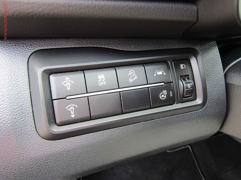 SsangYong Tivoli (2024) 1.5 T-GDi, 1.maj,ČR, servis - fotka 16 z 19