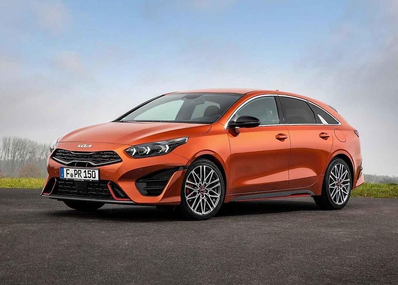 Nad sportovními vozy Hyundai divize N se spalovacími motory se smráká