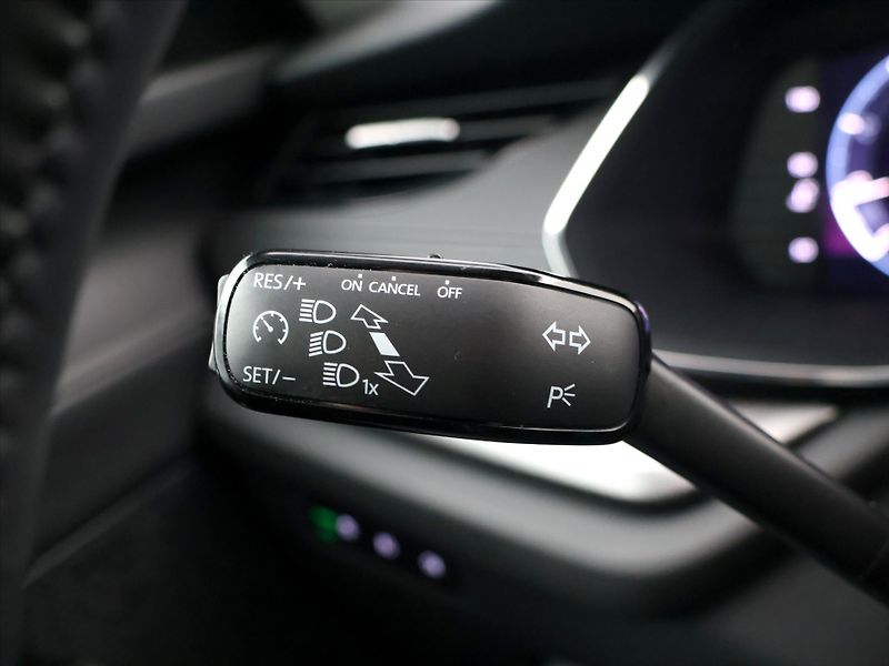 Škoda Octavia 2,0 TDI 85kW CZ 1.Maj LED DPH - fotka 18 z 35