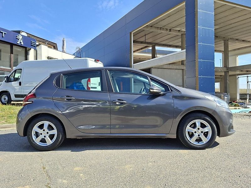 Peugeot 208 ACTIVE 1.2 PT 82k M5 - fotka 9 z 22