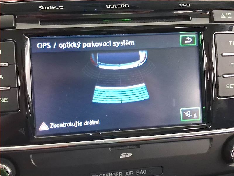 Škoda Superb (2011) Elegance 2.0 TSI, Automat - fotka 21 z 21