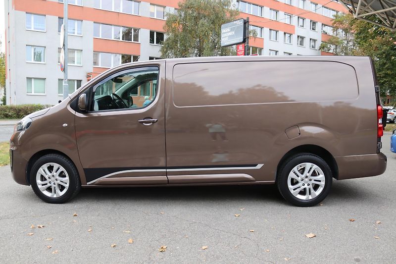 Opel Vivaro (2020) 2.0 BlueHDi/CDTi 130 kW - fotka 17 z 57