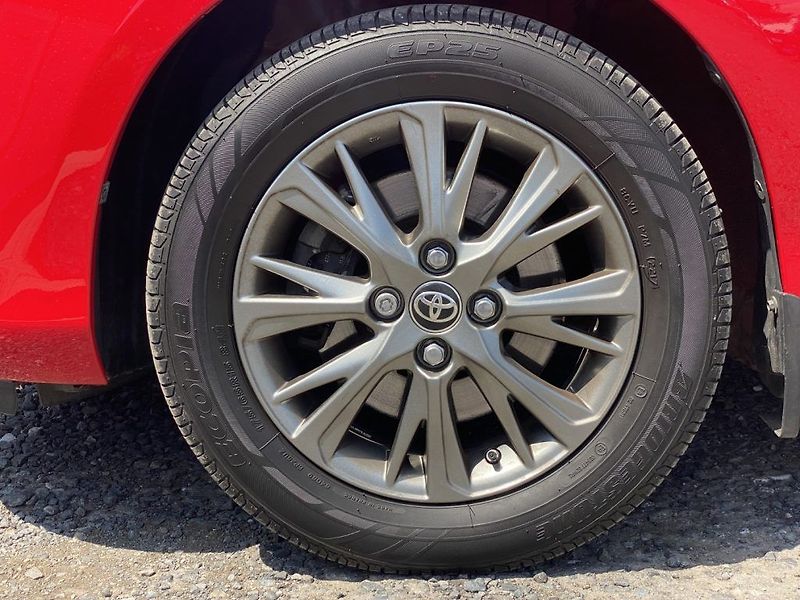 Toyota Yaris 1.5i, ČR, Trend, 2xKola - fotka 8 z 29