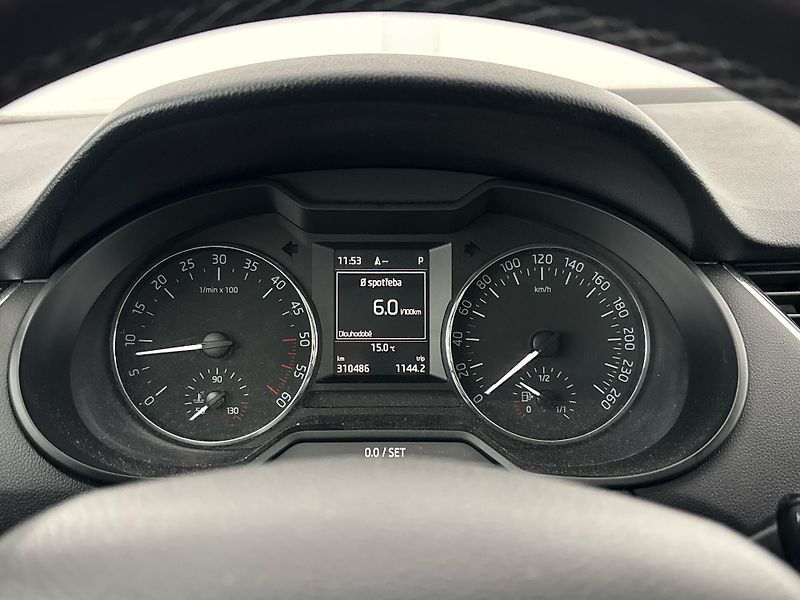 Škoda Octavia DSG,Ambition - fotka 11 z 27