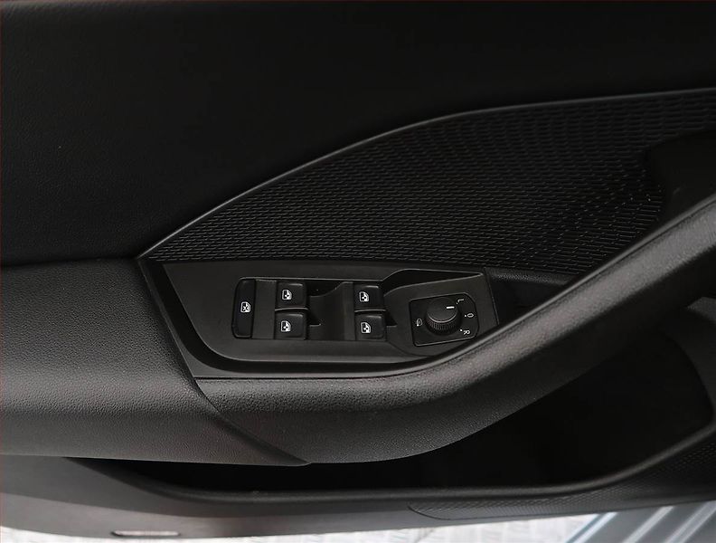 Škoda Octavia (2023) Ambition 2.0 TDI, ČR,1.maj - fotka 23 z 23