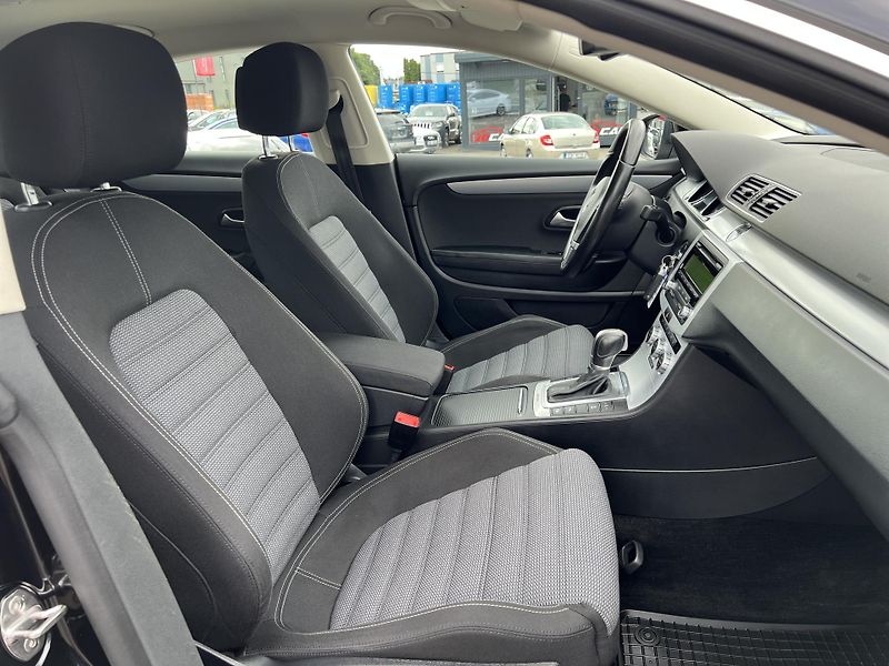 Volkswagen CC 2.0TDI 4x4 DSG PŮVOD ČR odpDPH - fotka 32 z 43