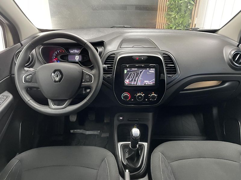 Renault Captur 0.9 TCe ČR 1.MAJ  REZERVACE  - fotka 21 z 30