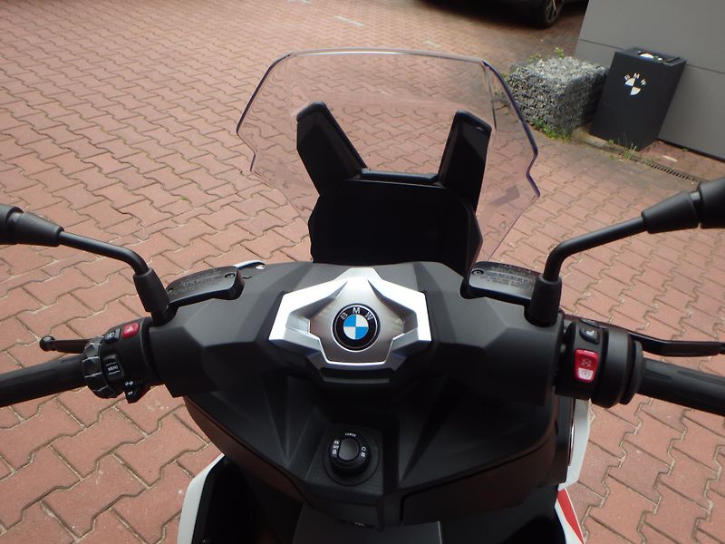 BMW C 400 X (2024) Sport, LED - fotka 8 z 9