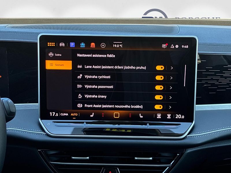 Volkswagen Passat Elegance 2.0 TDI 110 kW DSG Va - fotka 18 z 23