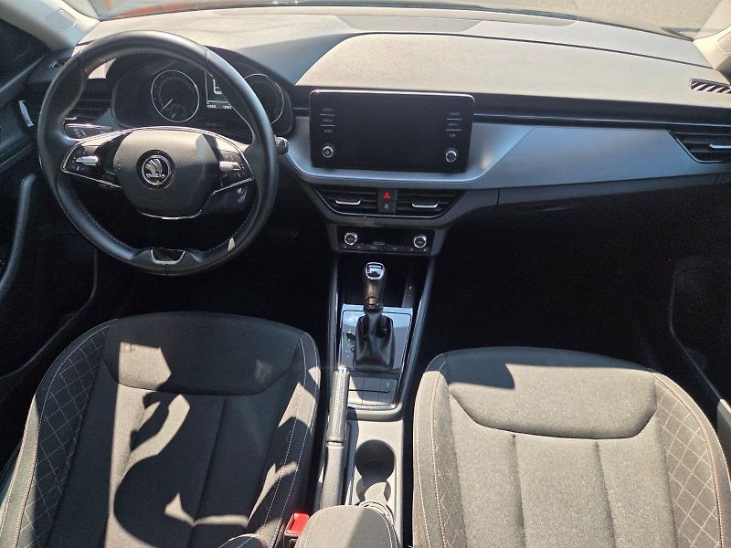 Škoda Scala (2021) 1.0 TSI DSG TAŽNÉ ZAŘÍZENÍ - fotka 7 z 9